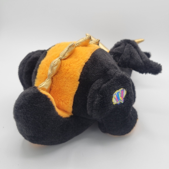 Webkinz Lava Dragon NWOT No Code Plush Only Ganz Retired Rare - Picture 2 of 2